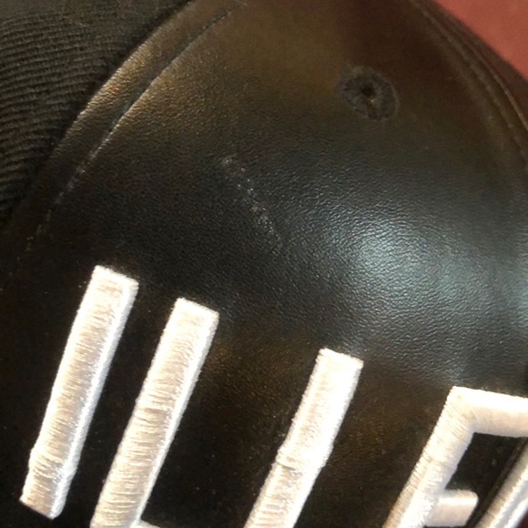 limited edition black scale ILLEGAL x fools gold - Picture 6 of 8